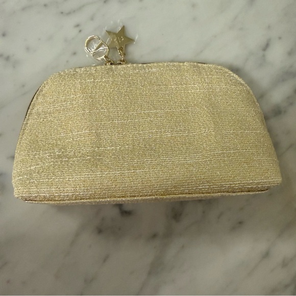 Dior Gold Cosmetic Pouch. - Picture 5 of 7